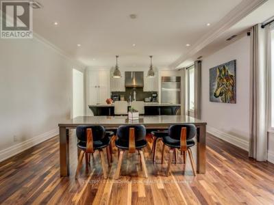 2065 DUNDAS STREET WEST, Toronto (roncesvalles), Ontario M6R 1W8, Canada