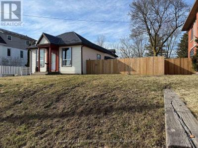 276 12TH STREET, Hanover, Ontario N4N 1V3, Canada