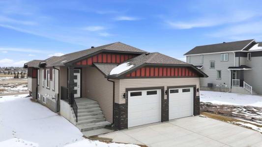 4240 BAUMAN WAY, Innisfail, Alberta T4G 0P1, Canadá