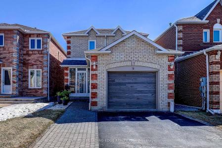 9 CARD STREET, Ajax, Ontario L1T 3V1, Canadá
