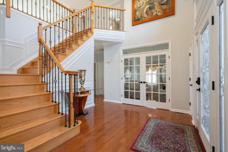 6 Lawrence Court, Monroe Township, NJ 08831, USA