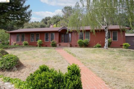 10420 N Airport, Columbia, Kalifornia 95310, USA