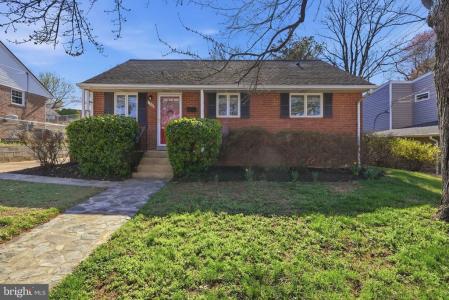 1346 S Columbus Street, Arlington, Virginia 22204, USA