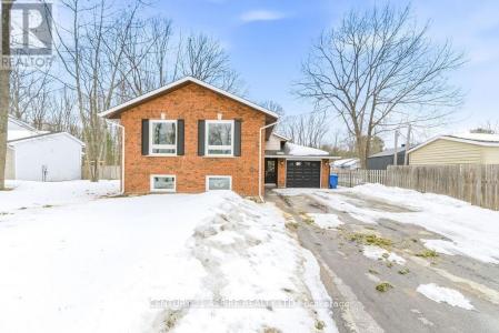 3 IRMA STREET, Petawawa, Ontario K8H 3M5, Canada