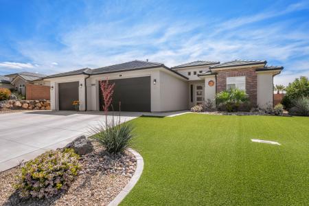 3689 W 200 N, Hurricane, Utah 84737, USA