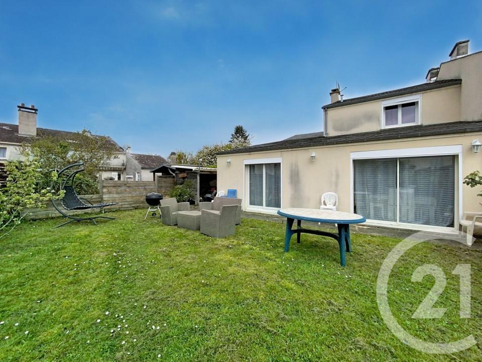 St Pierre Les Nemours, Île-de-France 77140, France