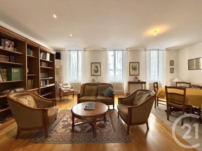 Moulins, Auvergne 03000, France