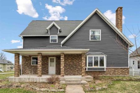 207 6th St, Vanhorne, Iowa 52346, USA