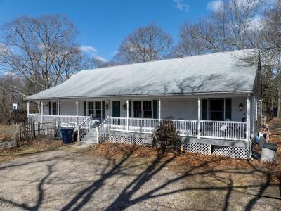 40 Fleetwood Drive, North Kingstown, RI 02874, USA
