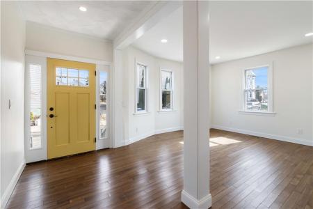 4 Clinton Avenue, Newport, RI 02840, USA