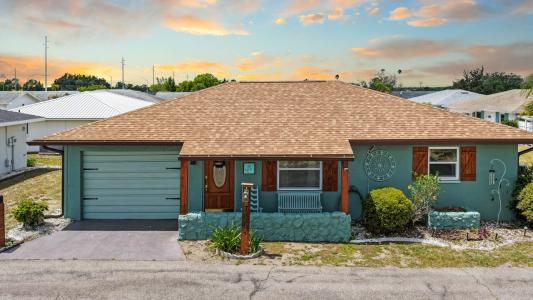 706 Brockton Pl W, Sun City Center, Floride 33573, États-Unis