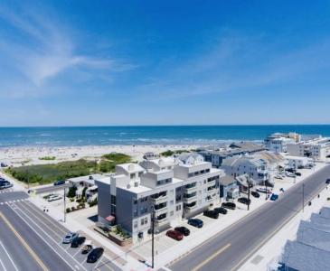 215 Surf Avenue, North Wildwood, Nova Jersey 08260, Estados Unidos