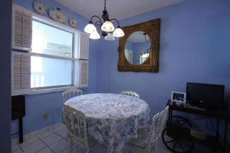 6768 N 10th Avenue N #303, Lake Worth, Florida 33467, USA