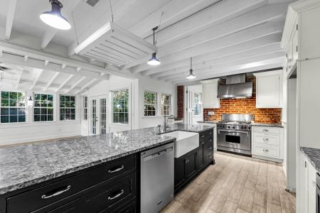 706 Sterling Drive, Charleston, South Carolina 29412, USA