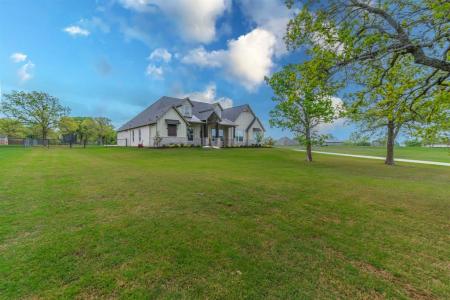 150 Las Brisas Drive, Decatur, Texas 76234, USA