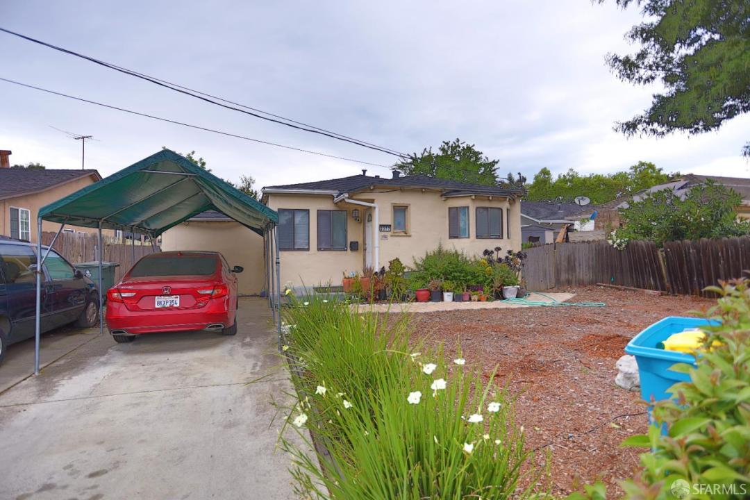 2377 Poplar, East Palo Alto, California 94303