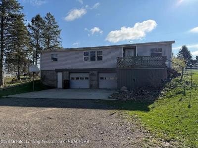 9397 Lawrence Highway, Vermontville, Michigan 49096, USA