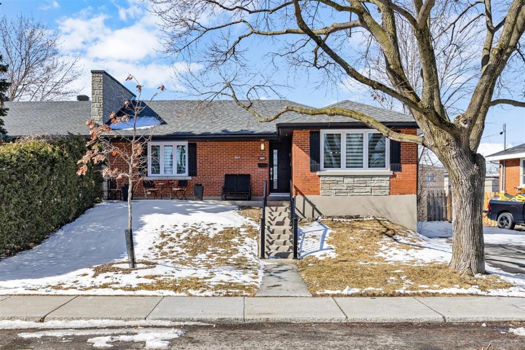 550 Rue Brunet, Montréal (Saint-Laurent), Quebec H4M 1X8, Canada