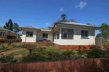 100 Stephen Street, Harristown, QLD 4350, Australia