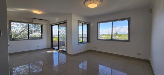 4/61 Tennyson Road, Greenacre, NSW 2190, Australia