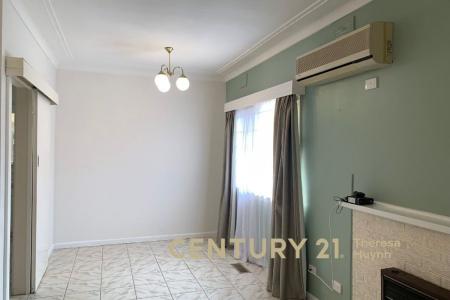 5 Red Hill Road, Springvale, VIC 3171, Australia