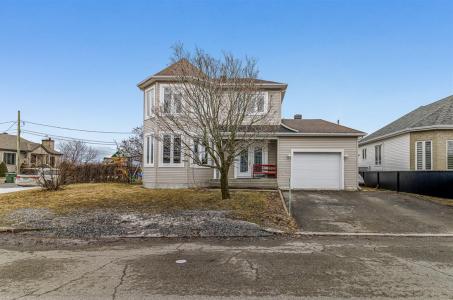 16425 Rue des Peupliers, Saint-Hyacinthe, Quebec J2T 5B9, Canada