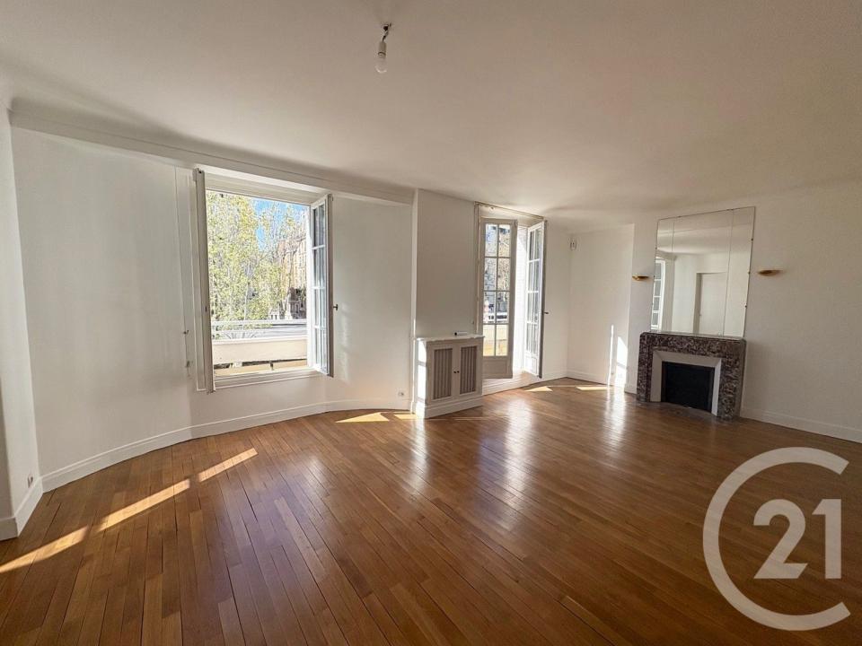 París, Isla De Francia 75016, Francia