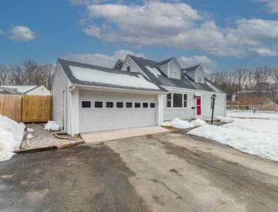 2 Oven Rock Rd, Bethel, Connecticut 06801, USA