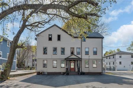 458 High Street , 2 R, Central Falls, Rhode Island 02863, USA