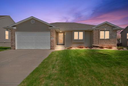 21204 Stonehaven Court, Gretna, Nebraska 68028, USA