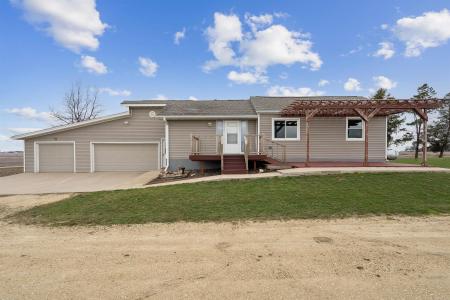 2582 30th Street, Lamont, Iowa 50650, USA