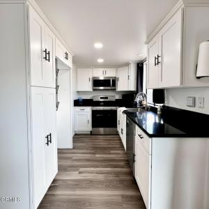 129 E Ventura Street , A, Santa Paula, California 93060, USA