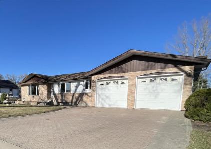 278 SECOND AVENUE, Neepawa, Manitoba R0J 1H0, Canada