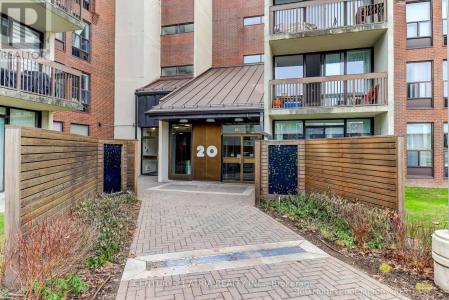 20 FASHION ROSEWAY ROW, Toronto (willowdale East), Ontario M2N 6B5, Canada