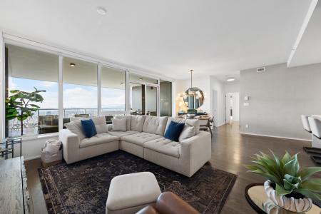 1955 ALPHA WAY, Burnaby, Colombie-Britannique V5C 0K6, Canada