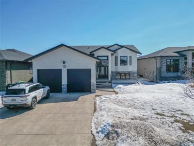 16 SOUTHVIEW DRIVE, Brandon, Manitoba R7B 4E8, Canadá
