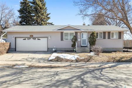 761 SNEDDON STREET, Regina, Saskatchewan S4T 6H3, Canada
