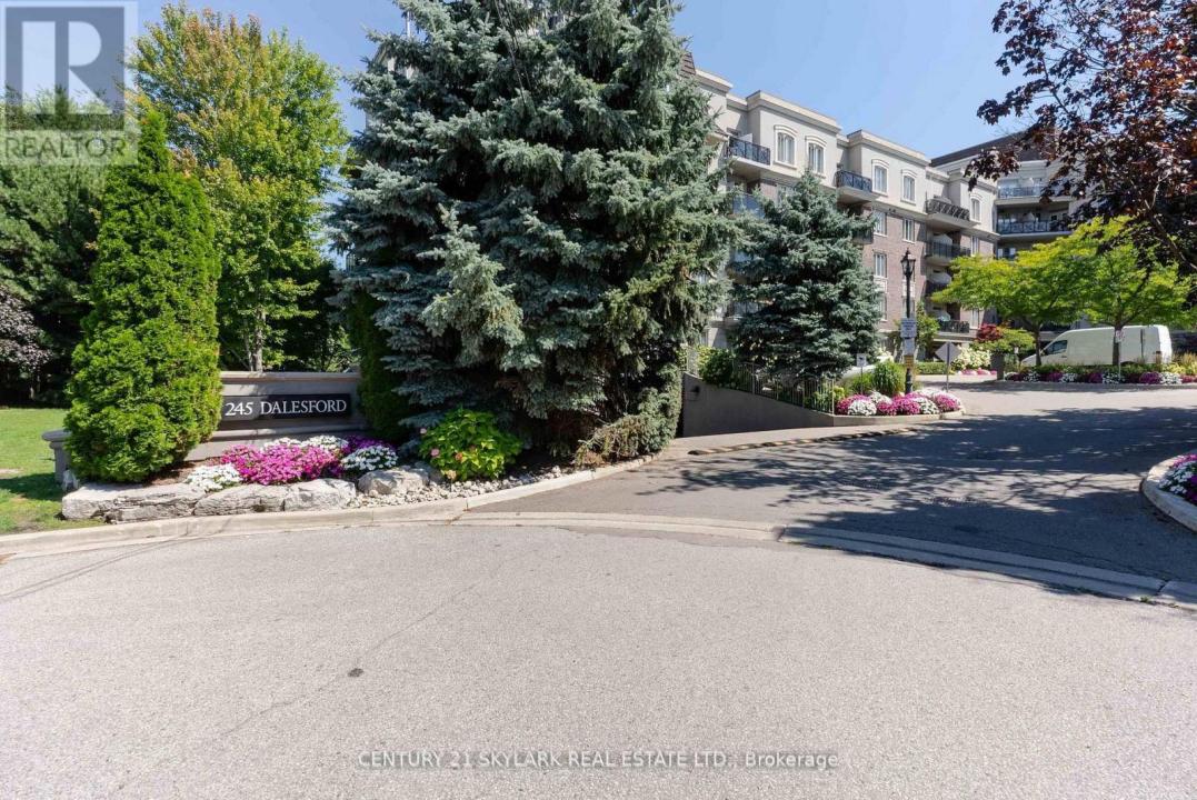 245 DALESFORD ROAD, Toronto (stonegate-queensway), Ontario M8Y 4H7, Canada