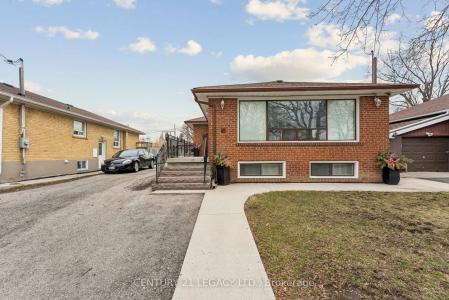 34 CUMBERLAND DRIVE, Brampton, Ontario L6V 1W6, Canada