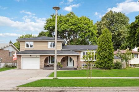 9 TROTTERS LANE, Brampton, أونتاريو L6Y 1B5, كندا 