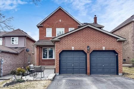 63 BEECHBROOKE WAY, Aurora, Ontario L4G 6N7, Kanada