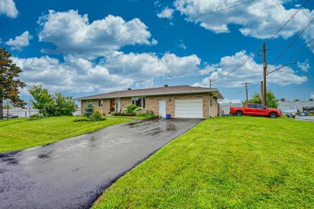 1149 PARISIEN STREET, Cyrville - Carson Grove - Pineview, Ontario K1B 3N3, Canada