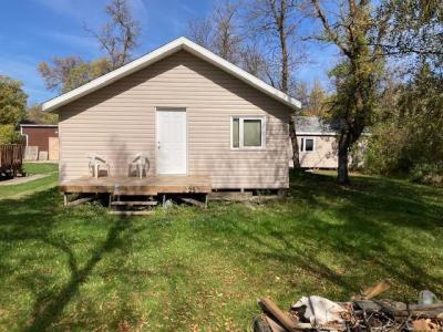 25 14TH AVENUE, Gimli, Manitoba R0C 2W0, Canada