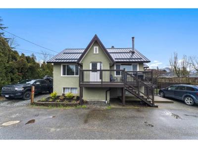 46307 RIVERSIDE DRIVE, Chilliwack, British Columbia V2P 3L2, Canada