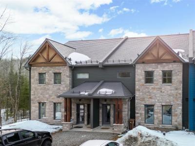 48  Place Mark-Parker, La Pêche, Québec J0X 3G0, Canada