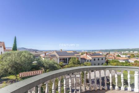 Prade - cesta X, Koper, Obalno - Kraška 6000, Slovenia