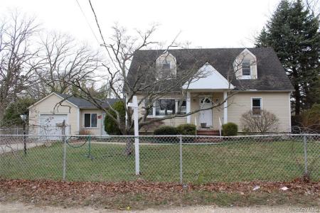 1354 Manor Lane, Bay Shore, New York 11706, États-Unis