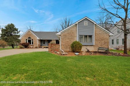 2861 River Pointe Drive, Holt, Michigan 48842, USA