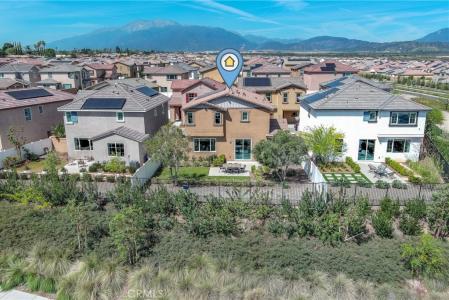 2433 Gunner Ridge Way, Rialto, California 92377, USA