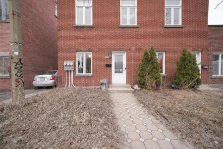 4249  Rue Frontenac, Montréal (Le Plateau-Mont-Royal), Quebec H2H 2M4, Canada